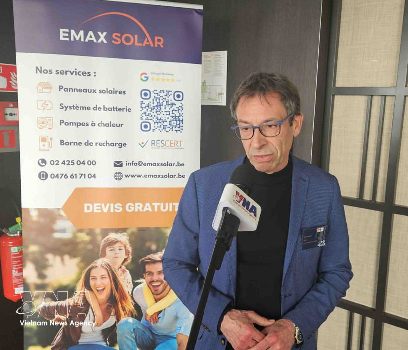 Professor Geert Angenon of Vrije Universiteit Brussel (Photo: VNA)