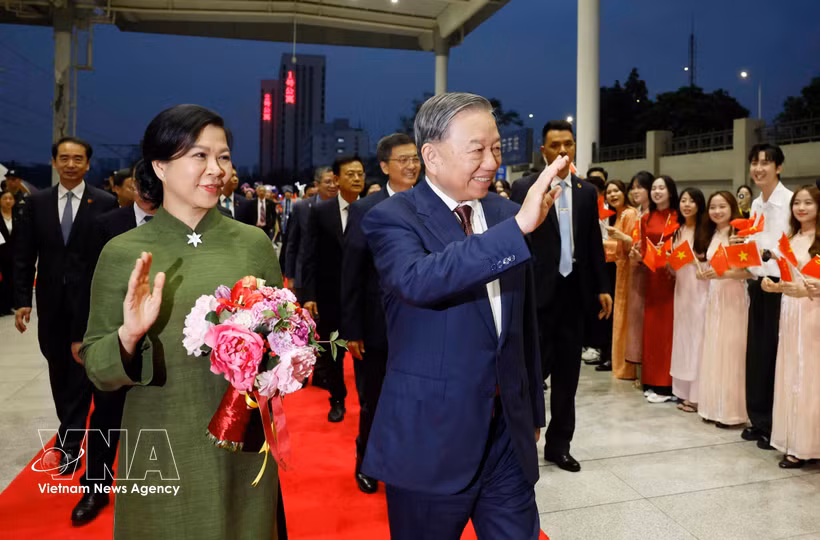 General Secretary of the Communist Party of Vietnam Central Committee and State President To Lam and his spouse Ngo Phuong Ly visit Nanning city as part of their state visit to China. (Photo: VNA)