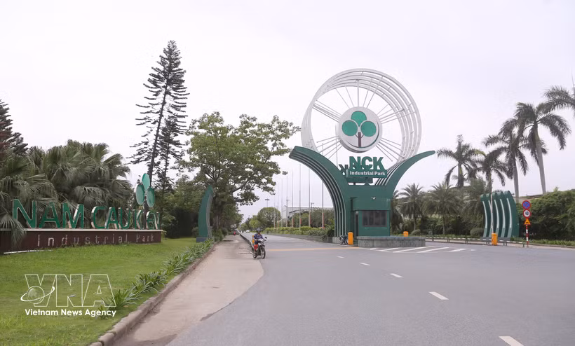 Nam Cau Kien Industrial Park - A representative private sector model in Hai Phong that has been selected by the United Nations Industrial Development Organisation (UNIDO) as one of 37 industrial parks from seven countries participating in the Global Eco-Industrial Park Programme. (Photo: VNA) 