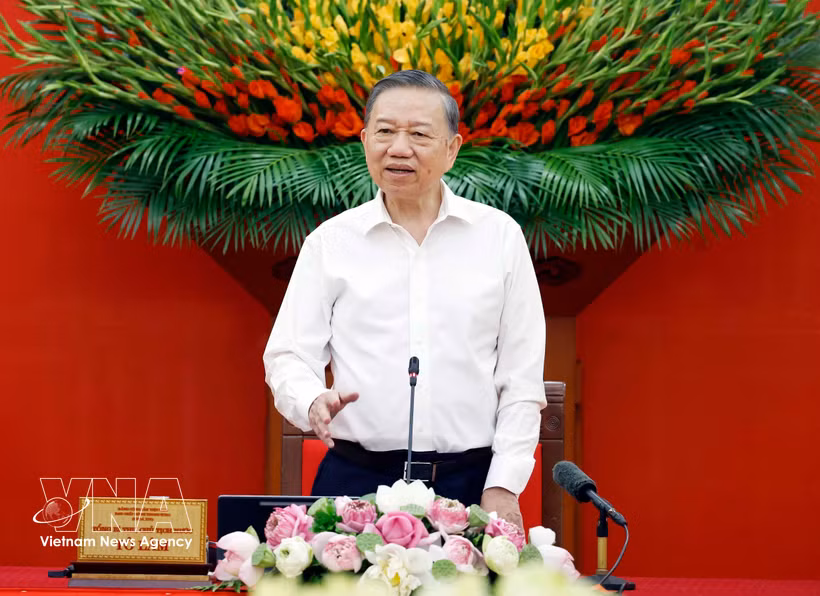 Party General Secretary and State President To Lam speaks at the thematic meeting on digital transformation within the political system. (Photo: VNA)