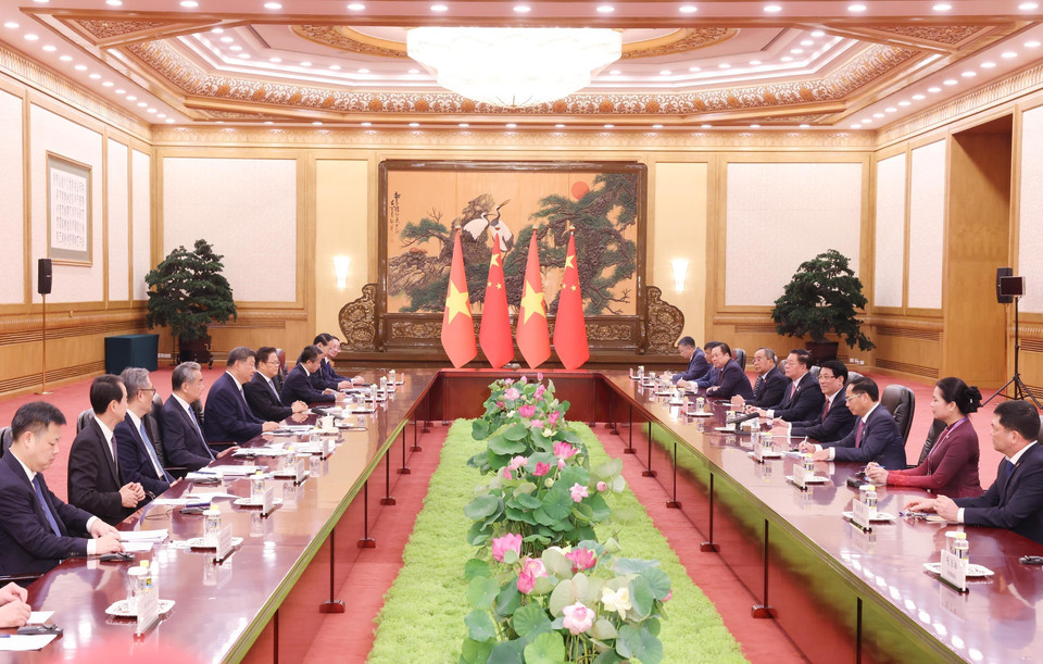 State President Luong Cuong holds talks with General Secretary of the Communist Party of China Central Committee and President of China Xi Jinping. (Photo: VNA)
