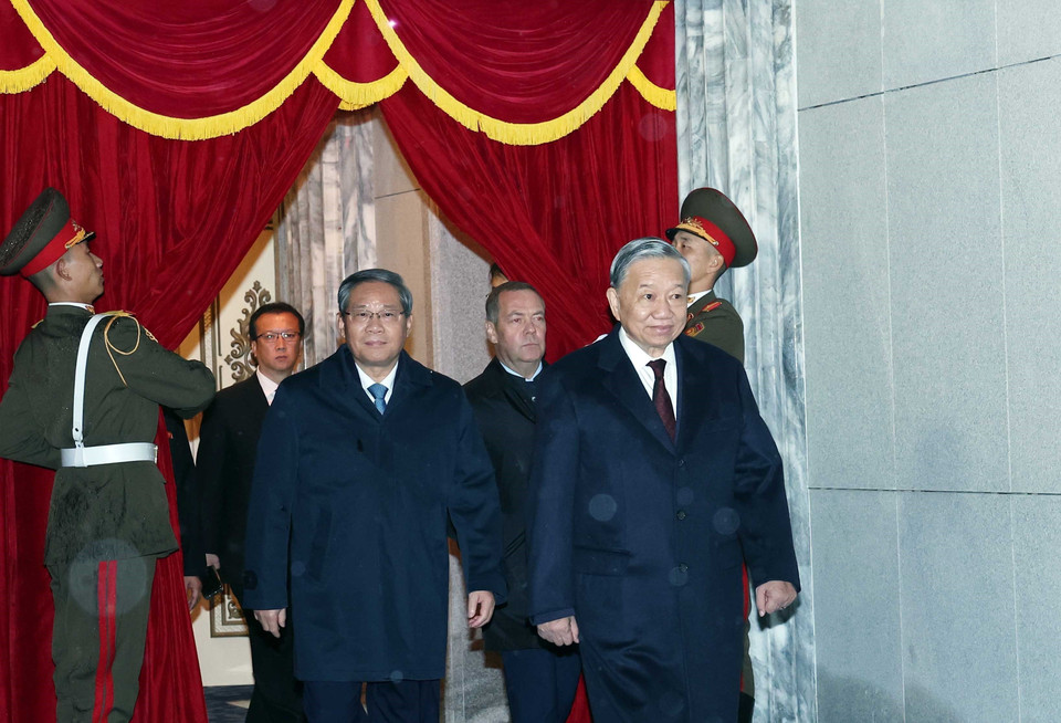 General Secretary of the Communist Party of Vietnam (CPV) Central Committee To Lam and a high-ranking Vietnamese delegation attend a ceremony to celebrate the 80th founding anniversary of the Workers' Party of Korea (WPK) (October 10, 1945 - 2025). (Photo: VNA)