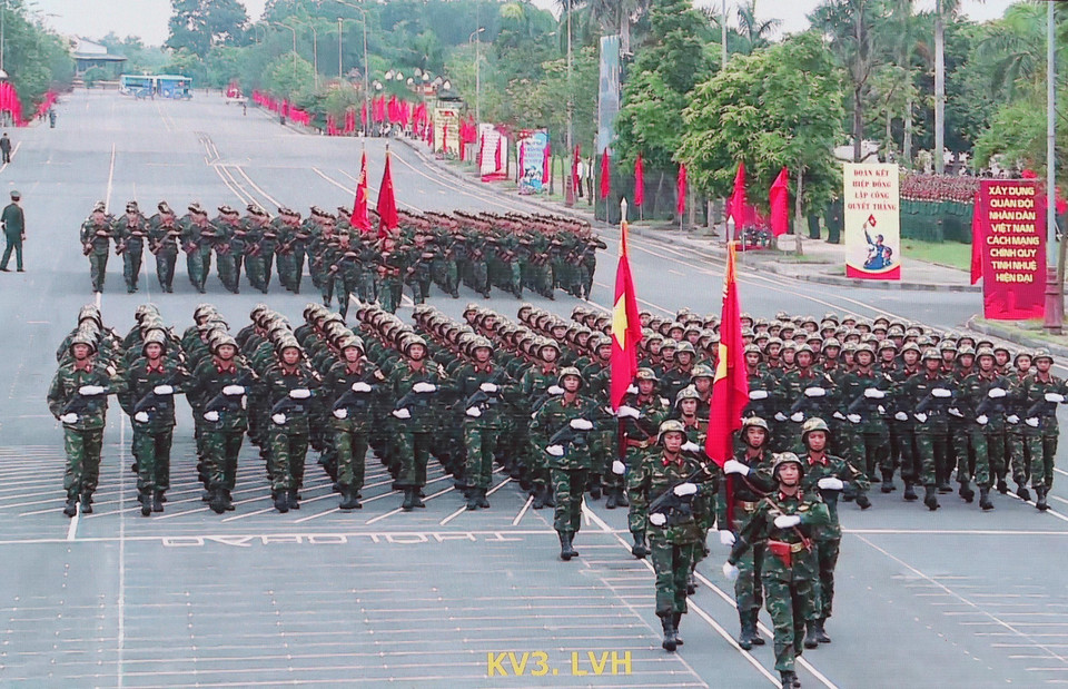 Units from Military Region 2 take part in the rehearsal. (Photo: VNA)