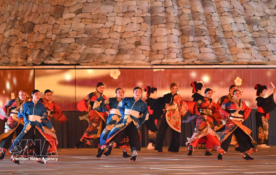 Artists perform at the opening ceremony of the 20th Asian Games (ASIAD 20) in Nagoya, Japan, on the evening of September 19, 2026. (Photo: Xinhua/VNA)