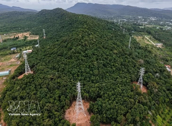A power facility in the Phu Quoc special zone, An Giang province. (Photo: Published by VNA)