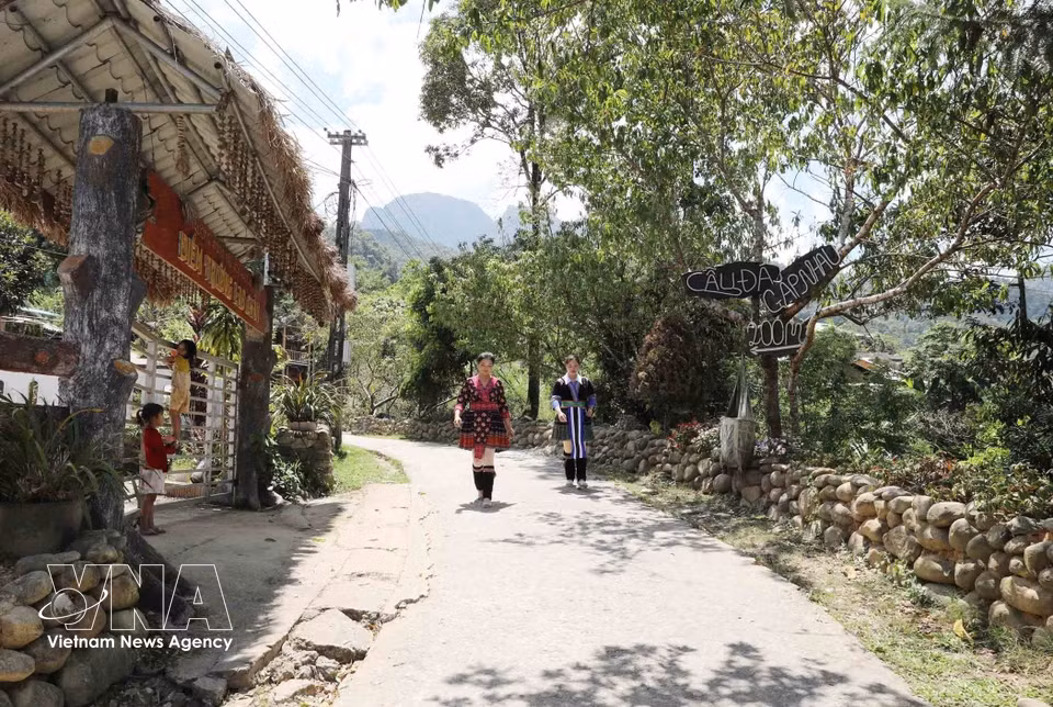 With its unspoilt natural scenery and well-preserved cultural identity, Lao Chai is emerging as a model destination for community-based tourism in Lai Chau. (Photo: VNA)