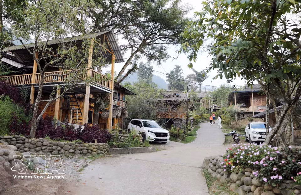 In recent years, Lao Chai has become an increasingly attractive destination for visitors. (Photo: VNA)