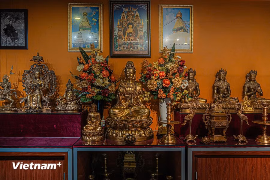 Additionally, there are products like Buddha and Bodhisattva statues. (Photo: Vietnam+)