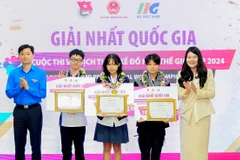 Winners of the 7th national Adobe Certified Professional (ACP) Championship 2024 are awarded at a ceremony in Hanoi on June 2. (Photo: VNA)