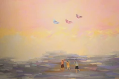 Summer days spotlighted at Hanoi exhibition