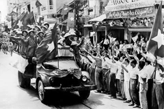 Historic moments of October 1954 in Hanoi