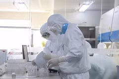 Vietnam must stay vigilant against pandemic: Acting Health Minister