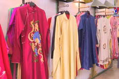 Spreading love through Vietnamese “ao dai”