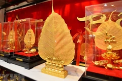 Vietnamese artisan breathes new soul into Bodhi leaves