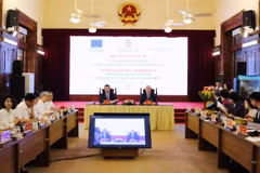 The Supreme People's Court of Vietnam and the UN Children's Fund (UNICEF) jointly hold an international workshop to share experiences and consultation on the draft outline of the law on justice for minors. 