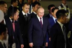 Russian President begins state visit to Vietnam