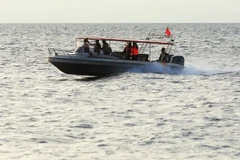 Indonesia sends warships to search for boat accident missing victims