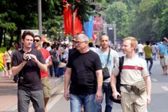 Foreign arrivals in November increase sharply