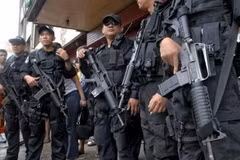 Philippines: Two Chinese diplomats shot dead in gun attack