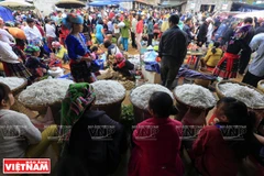 A tour around biggest ethnic market in Lai Chau