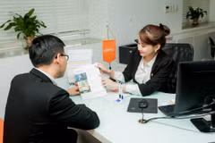Companies collect 1.7 billion USD via bond issuance in August