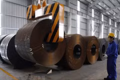 Hoa Phat to export 120,000 tonnes of steel billets to China