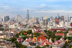 Thailand allows longer stay for migrant workers