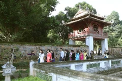 Smart tourism - a lever to develop Hanoi’s non-smoke industry