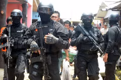 Indonesian police arrest six terror suspects