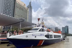 High-speed boat service between HCM City and Binh Duong launched