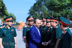 PM inspects combat readiness in Military Region 9 