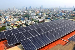 Seminar explores financing options for rooftop solar power installation