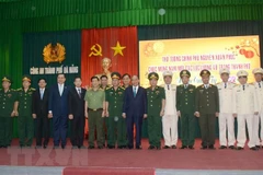 Prime Minister Nguyen Xuan Phuc makes New Year visit to Da Nang