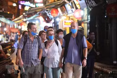 Hanoi serves over 28,000 visitors during 4-day holiday 