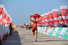 Nearly 2,000 runners compete in 61st Tien Phong Newspaper Marathon