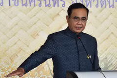 Thai Prime Minister survives no-confidence vote