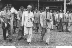 Photo exhibition celebrates Vietnam-Indonesia diplomatic ties