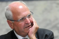 Condolences to NZ over passing of former PM 