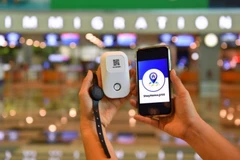 Travellers to Singapore to wear electronic tracking device