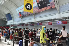 Over 340 Vietnamese citizens return from Canada 