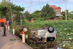 Six Vietnamese killed in traffic accident in Cambodia