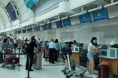 Nearly 320 Vietnamese brought home from Canada
