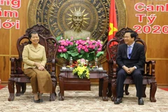 Cambodian Deputy Prime Minister pays Tet visit to Long An