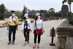 Cambodia temporarily shuts border with Vietnam for COVID-19 concerns
