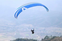 Putaleng paragliding tourney opens in Lai Chau