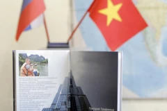 Russian book features modern, innovative Vietnam