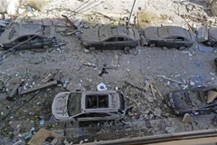 Vietnam ready to protect citizens in Beirut