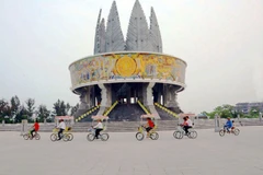 Sa Vi border information centre receives ASEAN tourism product award 