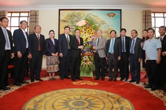 Thua Thien-Hue, Lao province review cooperation
