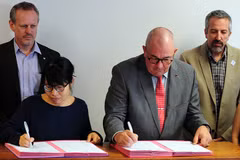 11 int’l organisations in Vietnam commit to environmental sustainability